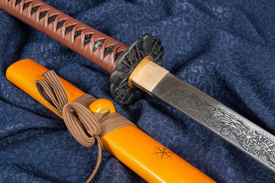 babydoll-katanaja-alomhaboru-coki