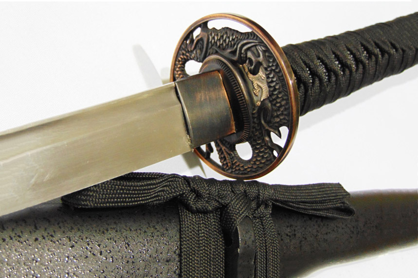 fekete-sarkany-katana-4Ch7.jpg