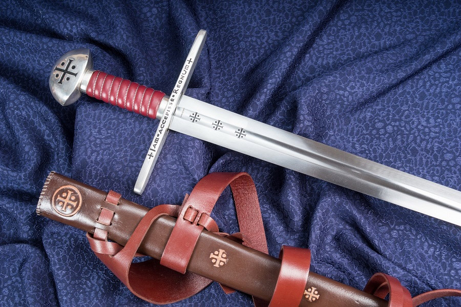 hodito-vilmos-kard-x2MP