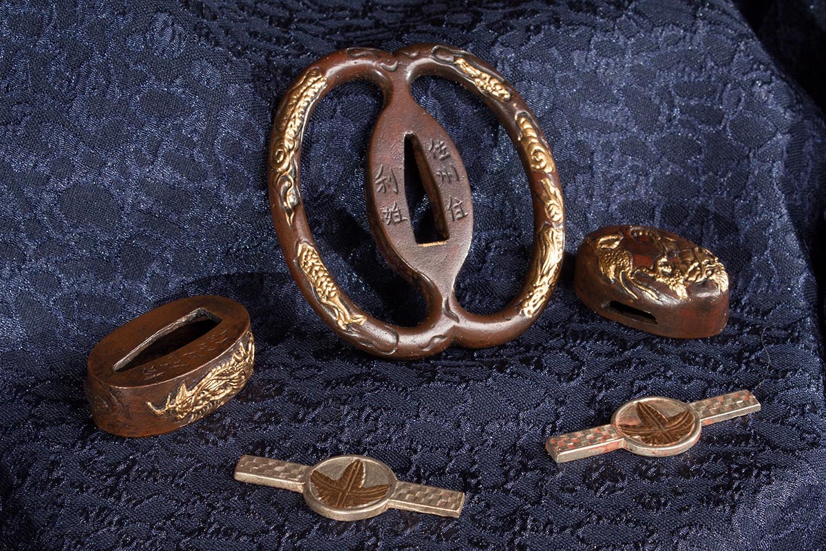 musashi-tsuba-menuki-fuchi-kashira-szett-cmuf.jpg