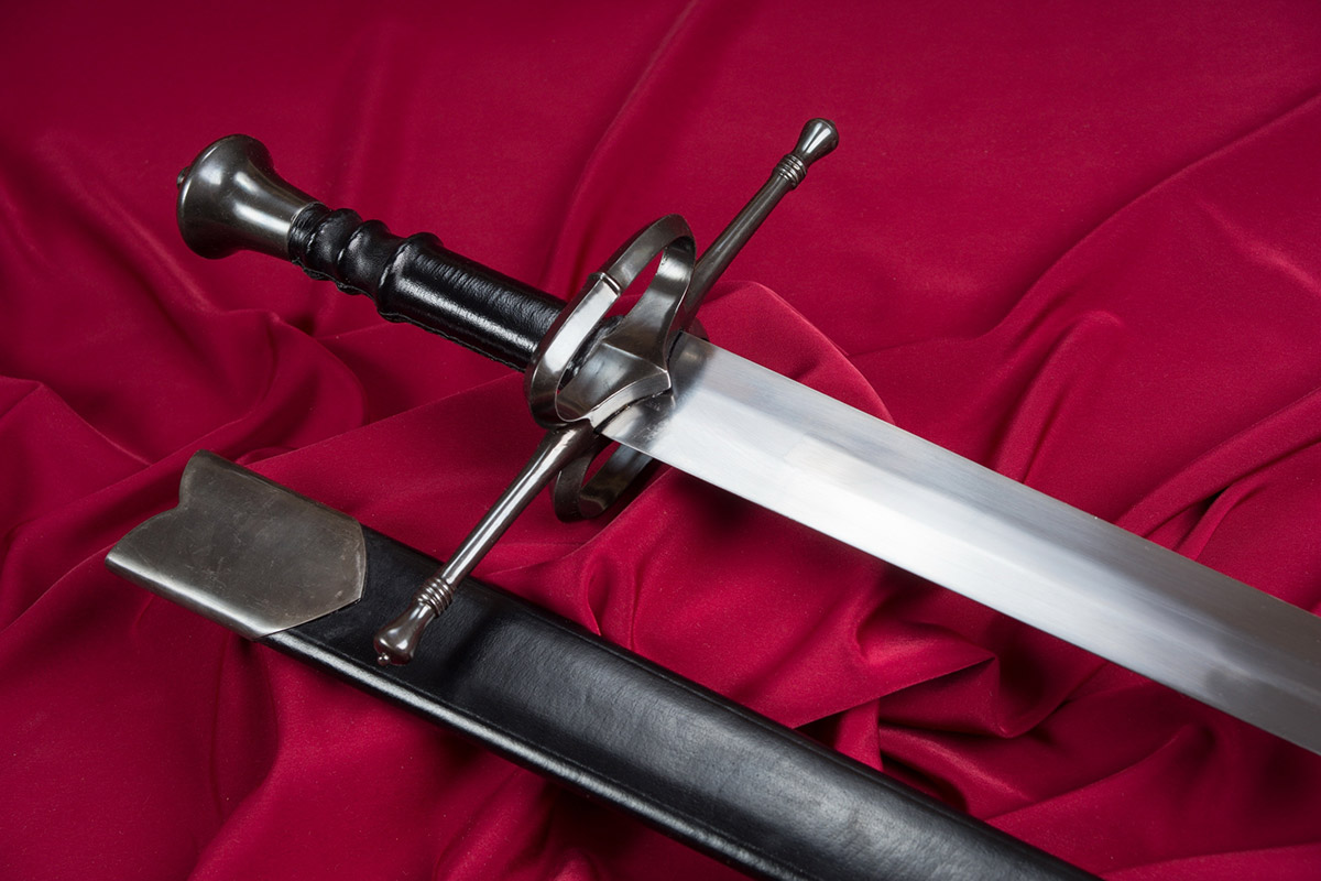 nemet-egykezes-kard-haritigyuruvel-Y8T6