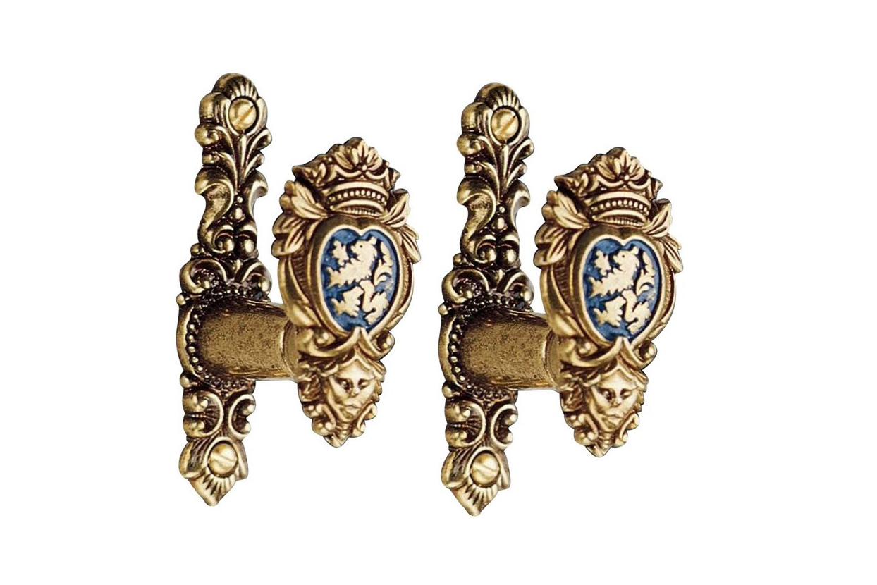 oroszlanos-fegyvertarto-vqta