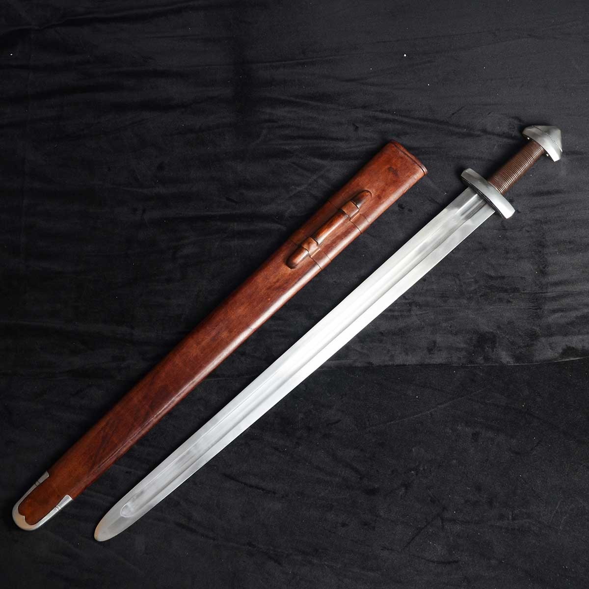 replika-fegyverek-hersir-viking-kard-1-xa3U