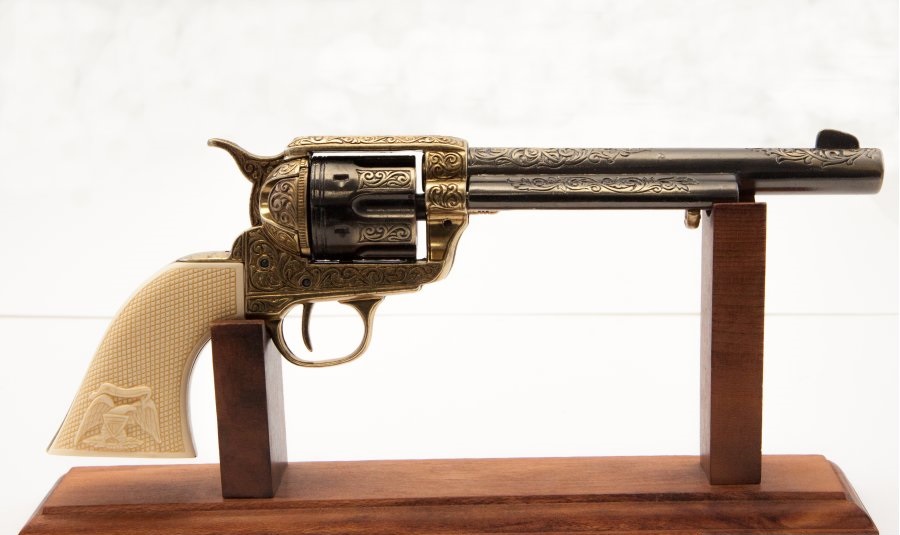 replika-korabeli-tuzfegyverek-revolverek-lovassagi-colt-1873-2-bzlc