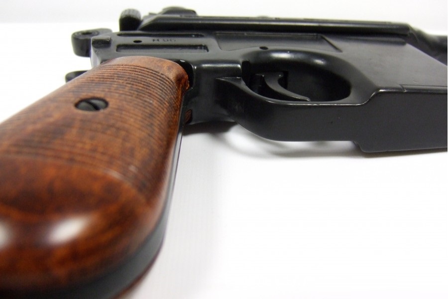 replika-modern-fegyverek-1-vilaghaboru-mauser-c96-pisztoly-1896-7-sRVx