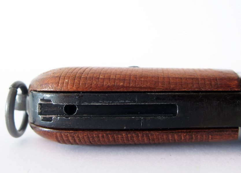 replika-modern-fegyverek-1-vilaghaboru-mauser-c96-pisztoly-karabely-1896m-5-ulof