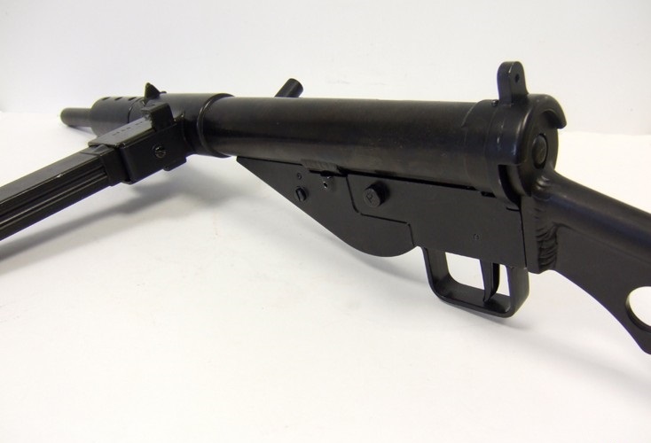 replika-modern-fegyverek-2-vilaghaboru-sten-geppisztoly-mark-ii-4-PLTe