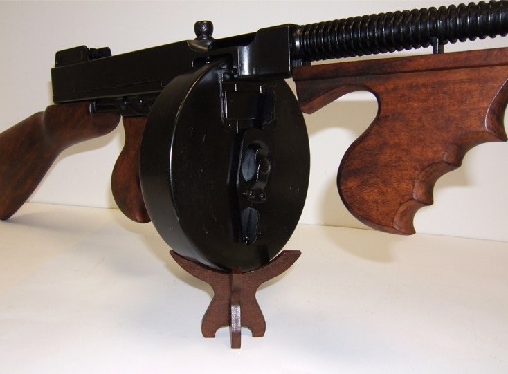 replika-modern-fegyverek-2-vilaghaboru-thompson-geppisztoly-model-1921-3-VgZK