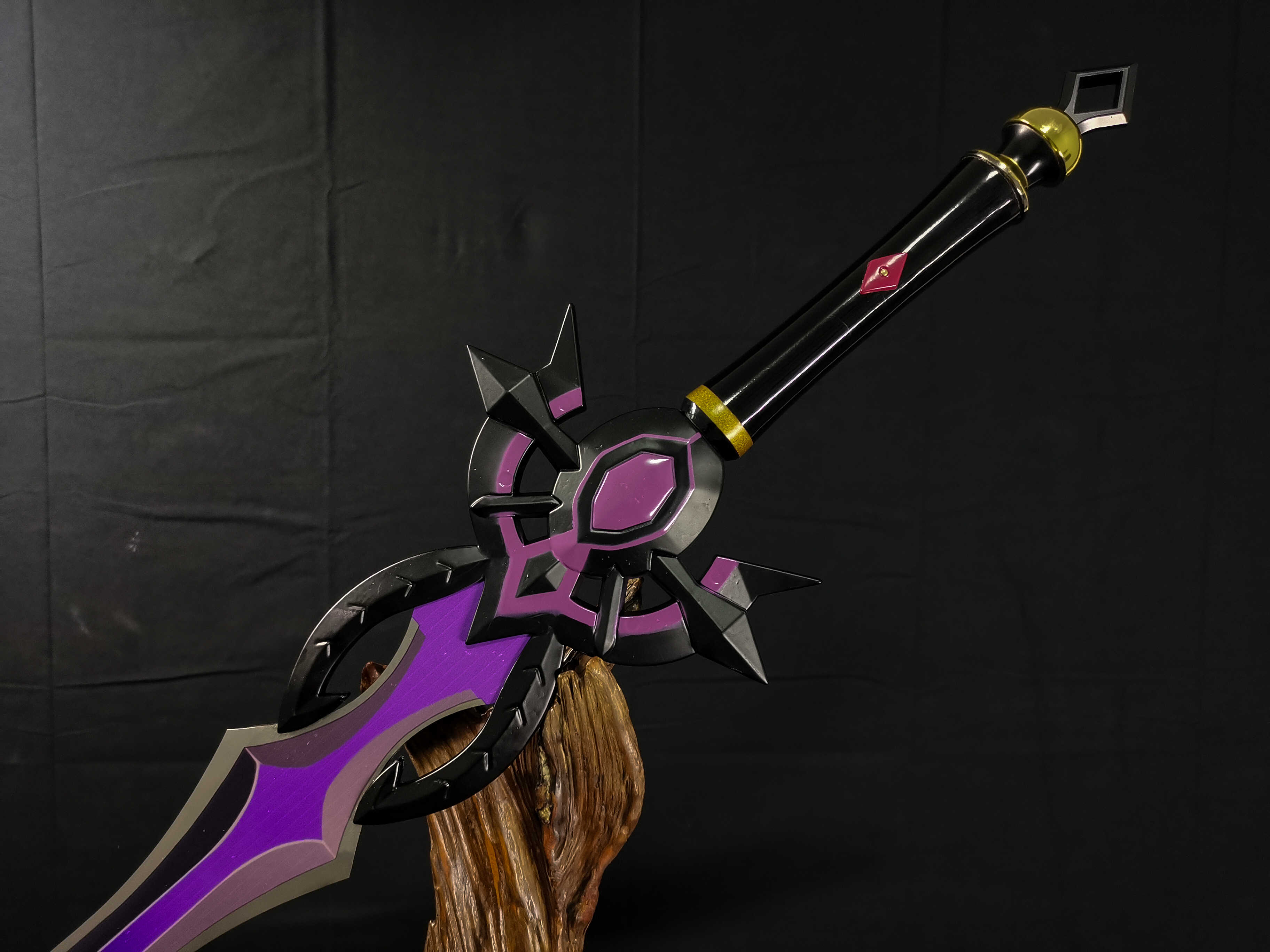 replika-shop-mozi-videojatek-kellekek-fegyverek-festering-desire-genshin-impact-film-4-GV3g