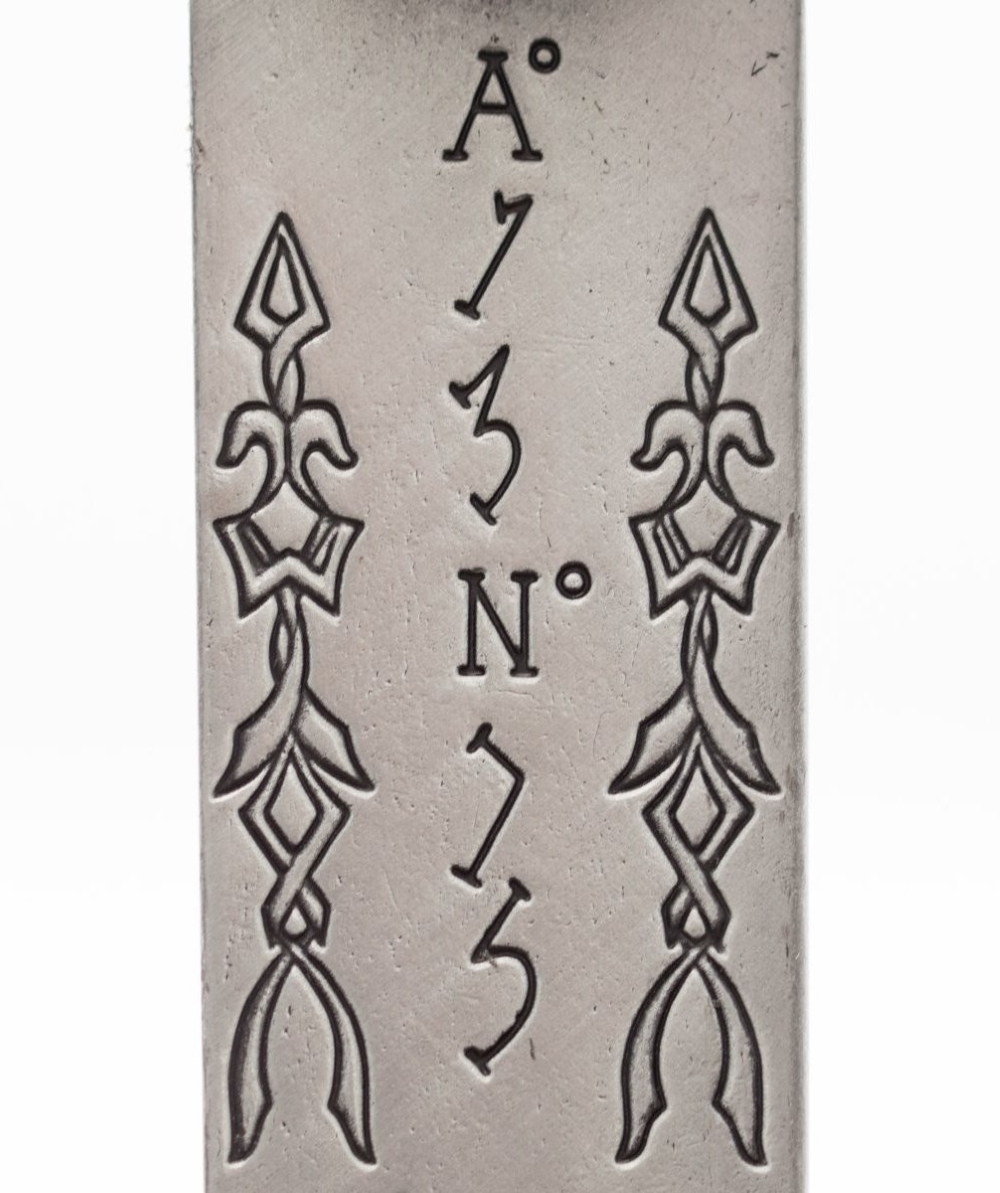 replikashop-regi-korok-fegyverei-kardok-kozepkor-excalibur-kard-fekete-8-DPlk