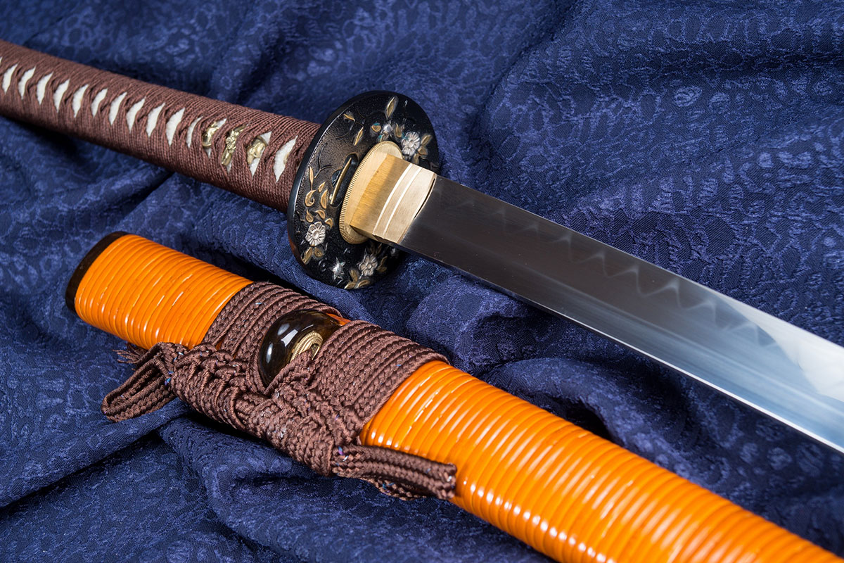 sakura-katana-VQ7S