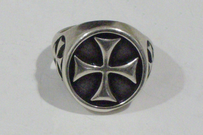 templomos-lovagrendi-gyuru-80001-3uiz