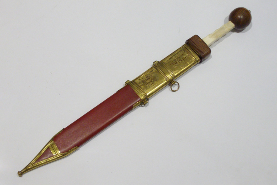 tiszti-gladius-DcYU.jpg